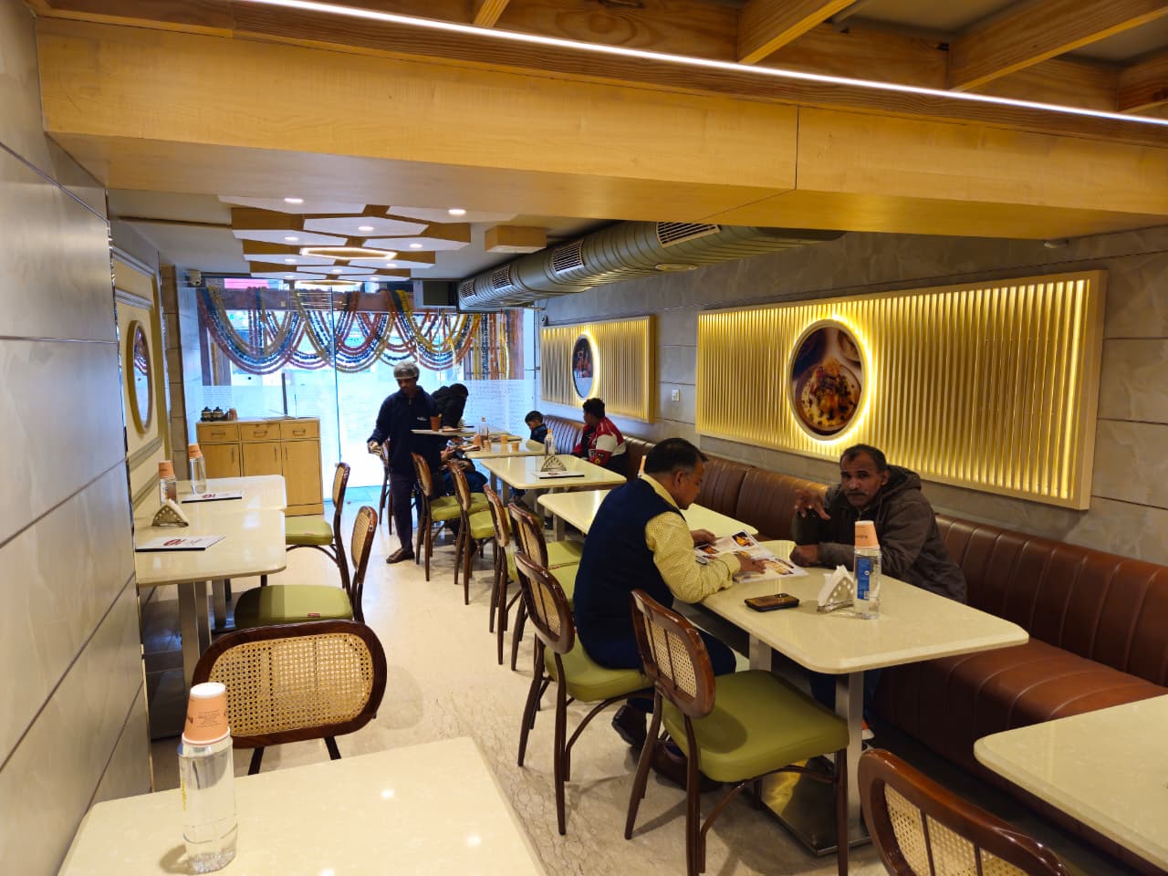 Food court menu