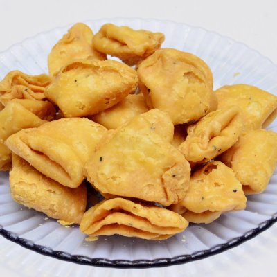 Tikoni Papdi
